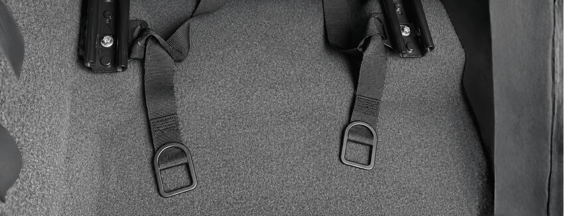 hero block image tether straps in car d