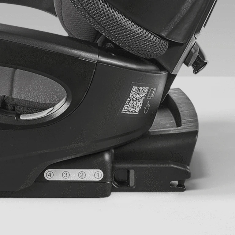Close up of Isofix arms on product image of Nextkid 2.