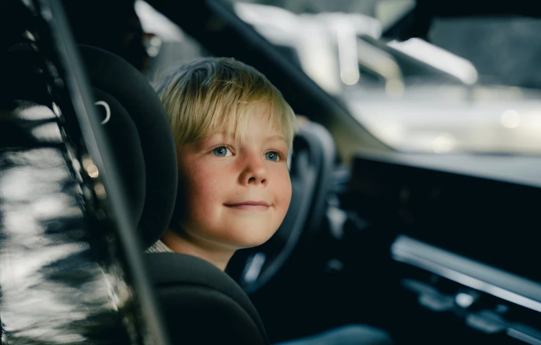 Why Forward-Facing Car Seats Need 55cm for Safety