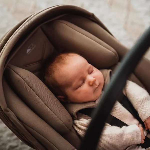 Sièges-auto pour nouveau-né et bébé