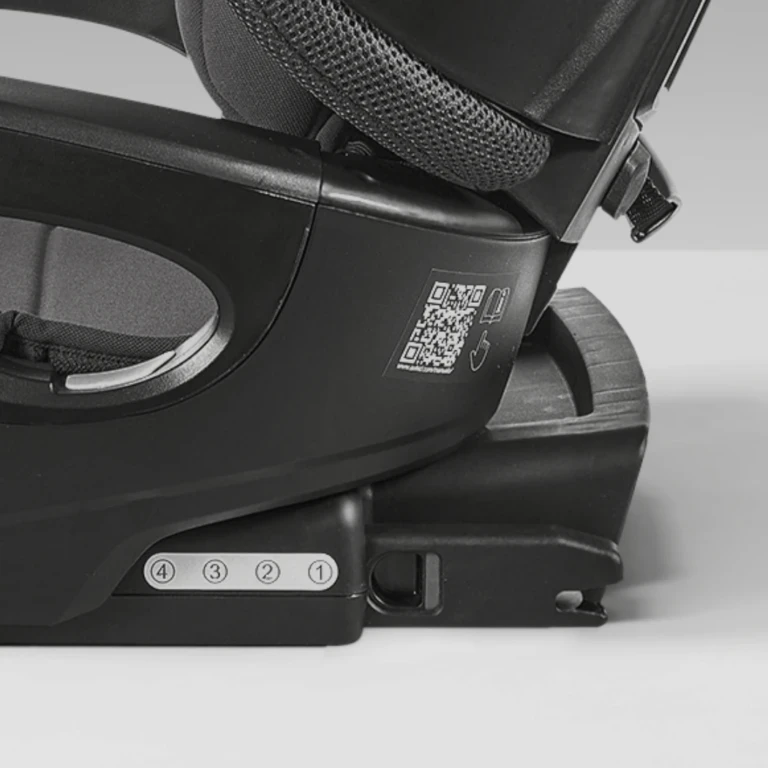 Close up of Isofix arms on product image of Nextkid 2.