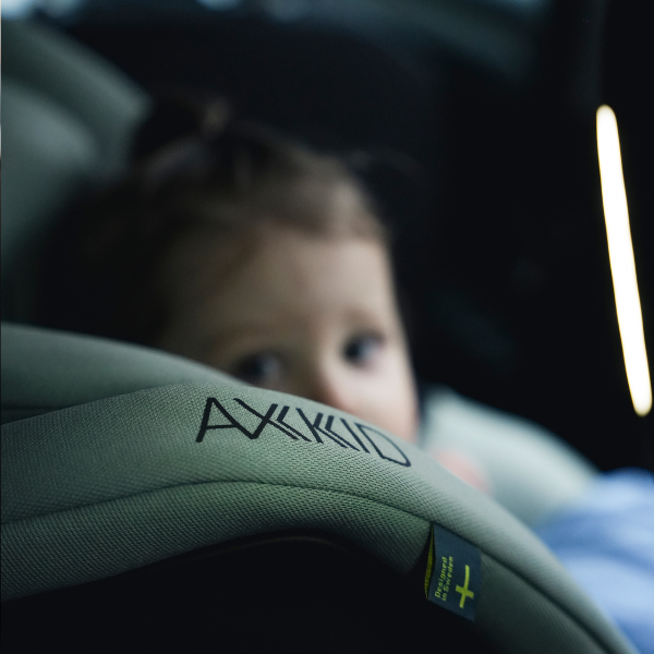 lifestyle image child in axkid one 600x600